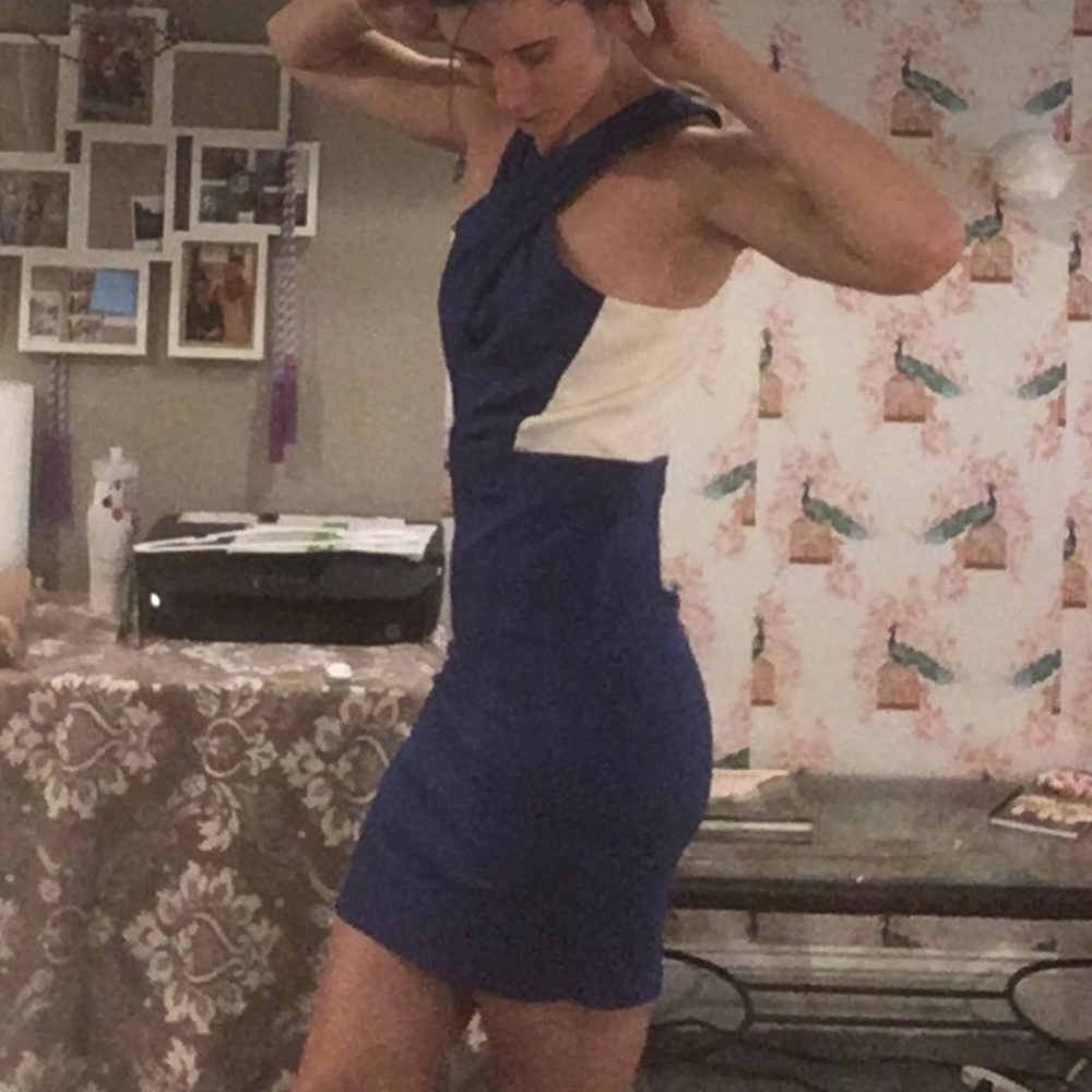 Classy dress from boutique in Tennessee - Picture 2 of 4